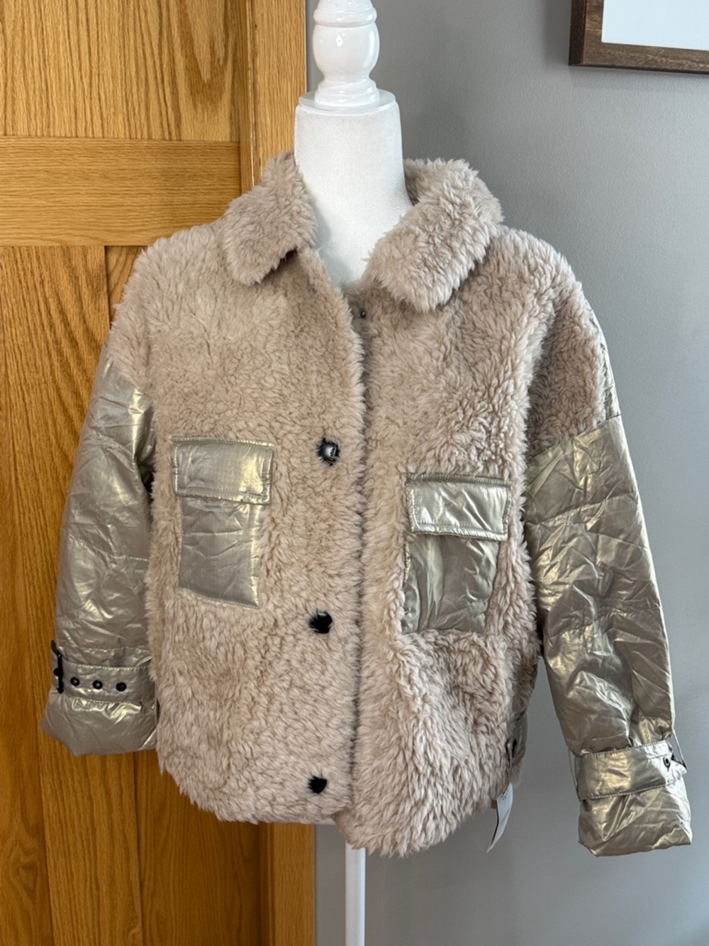 Cozy Beige Teddy Jacket with Metallic Gold Sleeves